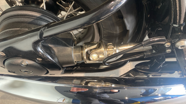 BMW R18 First Edition